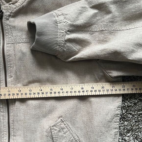 Like New! Banana Republic Linen-Blend Bomber Jacket in Sand in Size M - Picture 9 of 15
